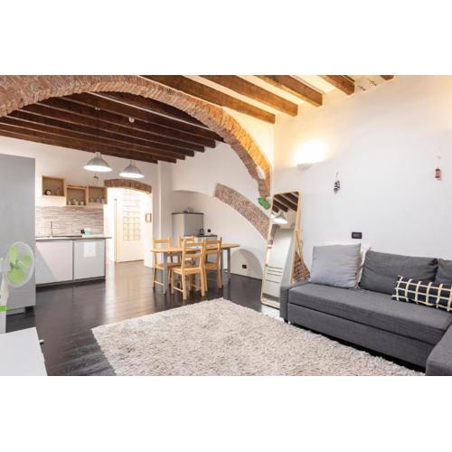 JOIVY Flat in Perfect Centre