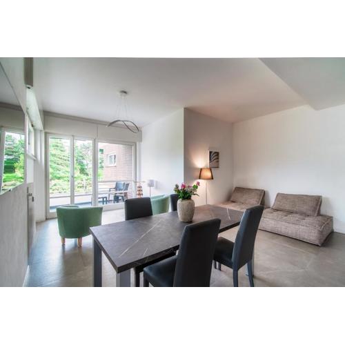 JOIVY Stylish 2-Bedroom Apartment by Lake Como