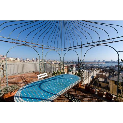 JOIVY Sunny apartment with Panoramic Terrace and Stunning View
