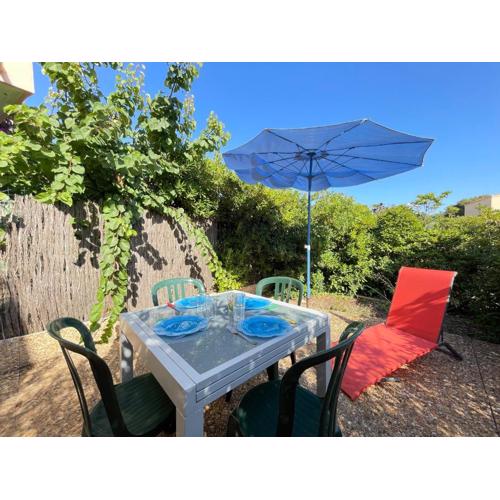 Joli 2 pièces avec jardinet, parking privé, à 100m de la plage - Sète - FR-1-338-540