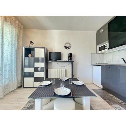 Joli studio-cabine moderne à 300m de la plage - FR-1-338-368