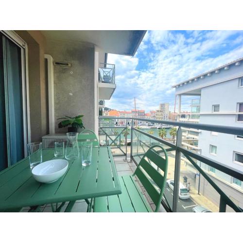 Joli T2 climatisé proche centre avec parking privé et loggia - Sète - FR-1-338-544