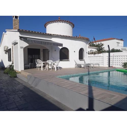 Jolie Maison avec Piscine privée