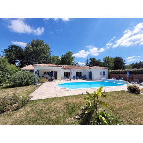 JOLIE MAISON PISCINE CAILLAUDERIE