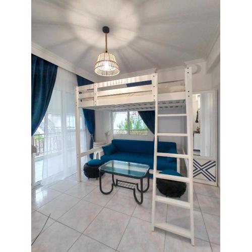 Josuaz Blue Apartment