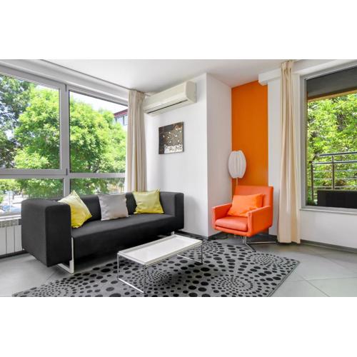 Joy Apartment - Stylish 2BD in Oborishte