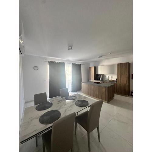 Joyce Penthouse