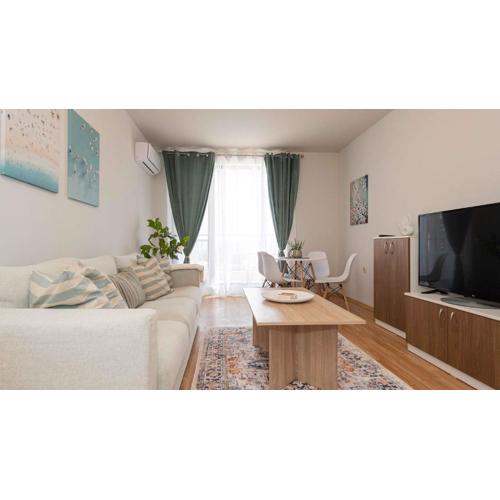 June One Bedroom sea view apartment Diamond Beach Resort