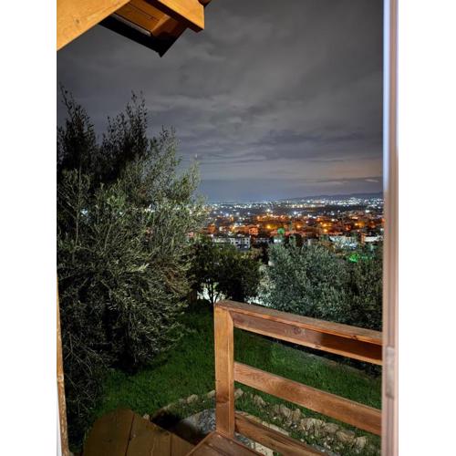 Jupis Chalet-City View Getaway