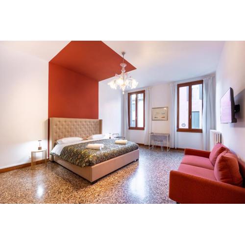 Just Urban Stays - Castello 6386 canal view
