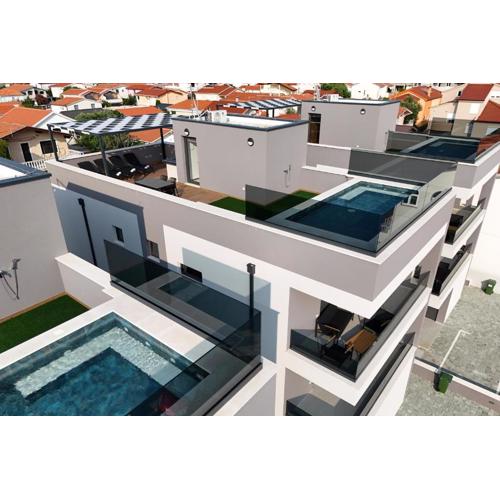 K1-Penthouse with sea view and heated pool
