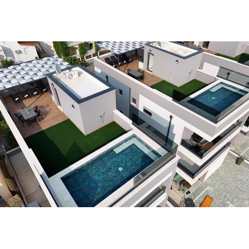 K3-Penthouse with sea view and heated pool