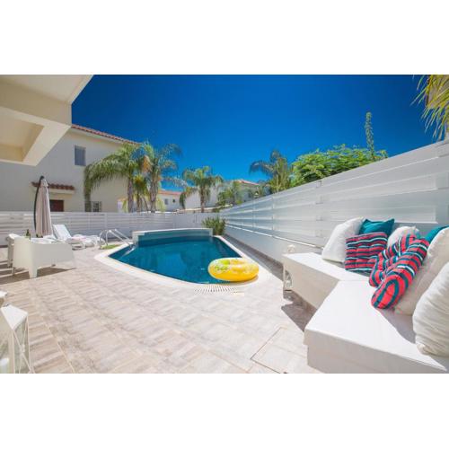 Kalamies Family Villa