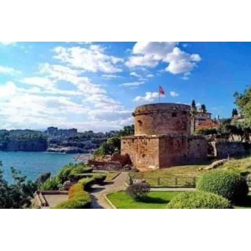 Kaleiçi muhteşem konum deniz yakını 1+0 özel ev