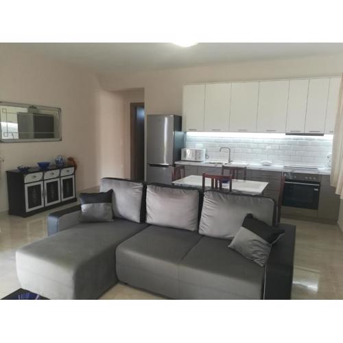 Kali Luxury Apartments -Silver-