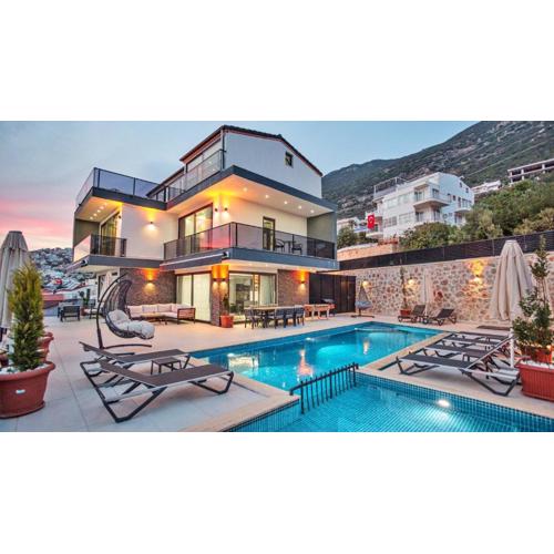 Kalkan 4 Bedroom Villa - 8786