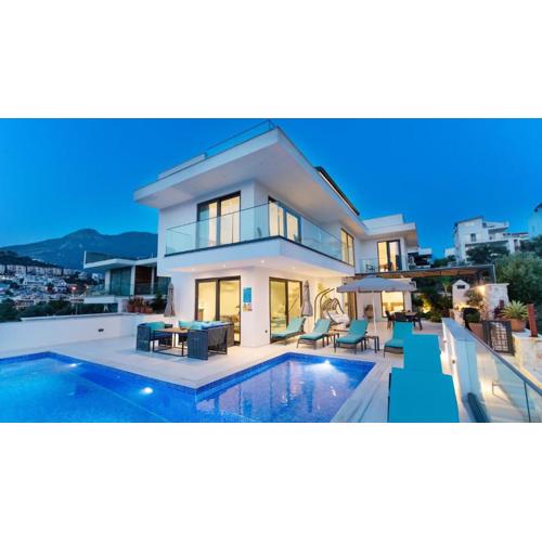Kalkan 4 Bedroom Villa 1860