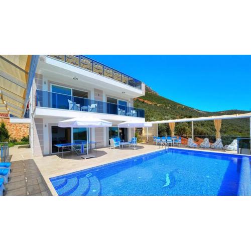 Kalkan 4 Bedroom Villa 2630