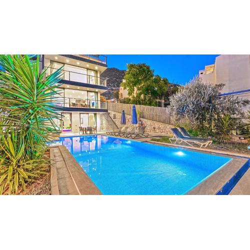 Kalkan 4 Bedroom Villa 9109