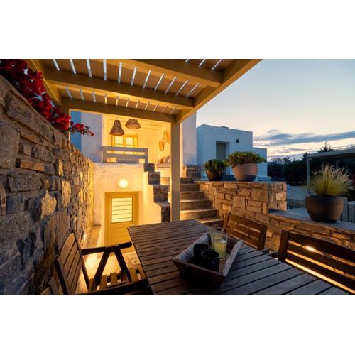Kallirroe Deluxe Villa with Sea View and Pool
