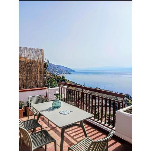 Kalma Taormina