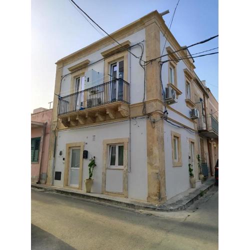 Kalsa’s House Noto