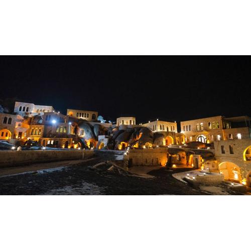 Kalsedon Cave Suites