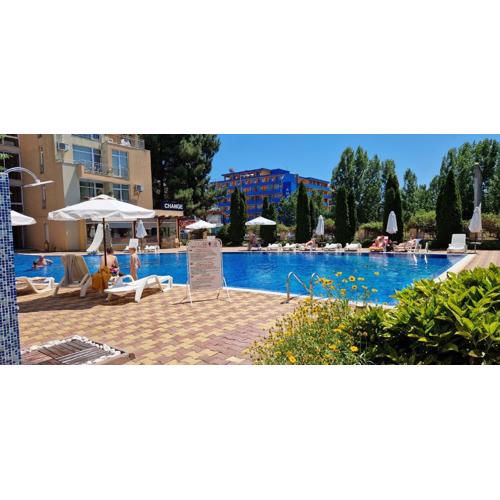 Kamelia Suites