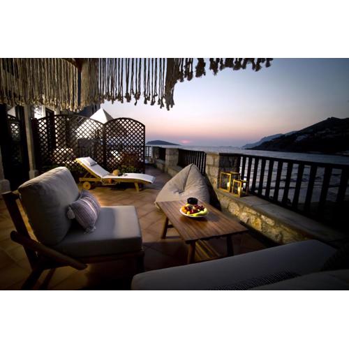 Kantouni Bay Suites