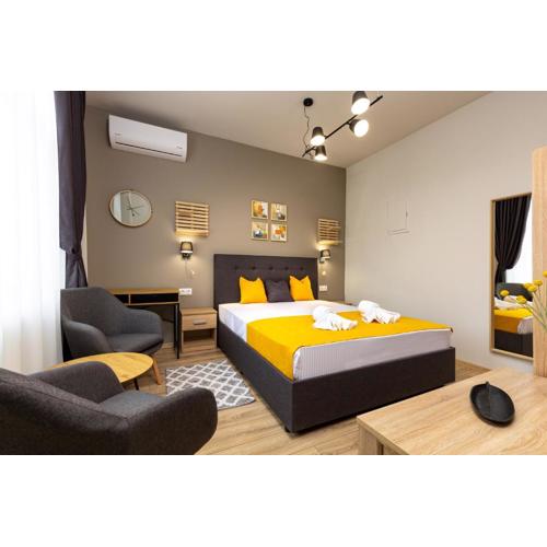 Kapana Guest House on Central Pedestrian street with Parking included