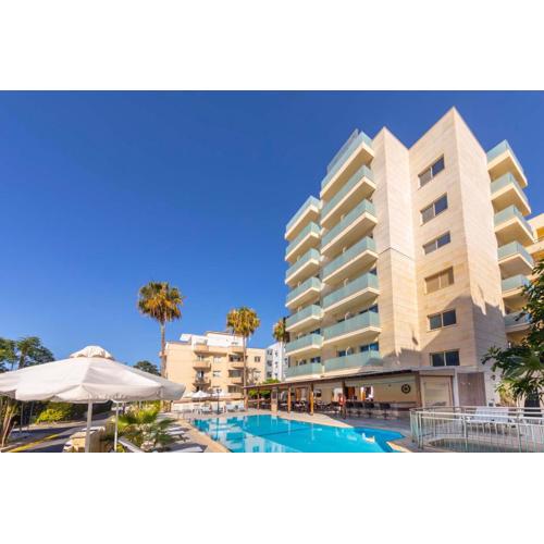 Kapetanios Limassol Hotel
