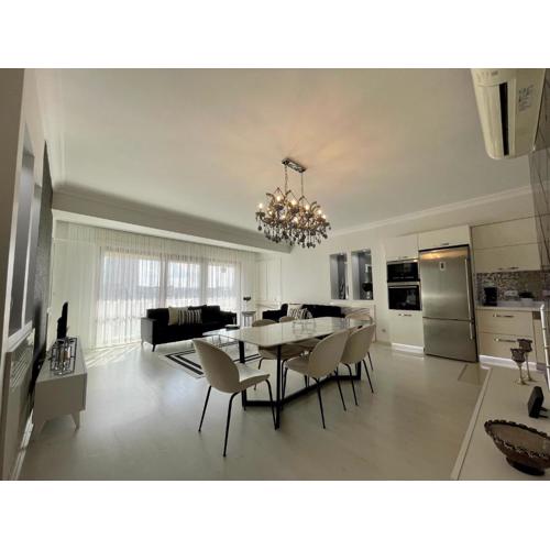 Kaplan Luxury Family Flat - 3 Bedrooms with air conditioning & heating in the City