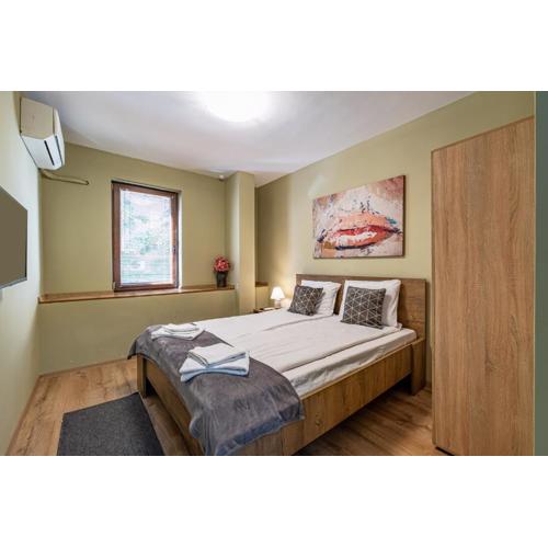 Karavelov Top Center Apartment