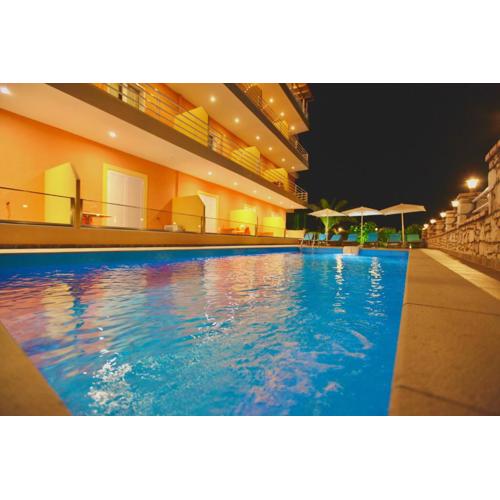Karos Hotel Llaman