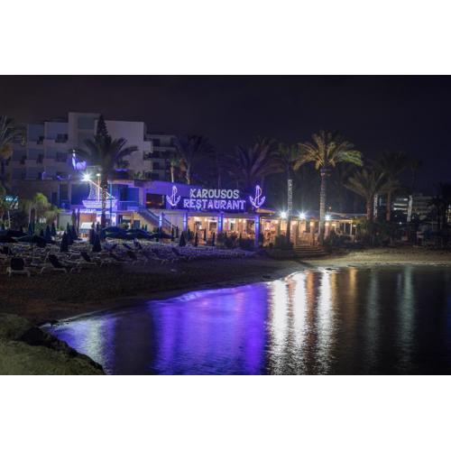 Karousos Beach Rooms