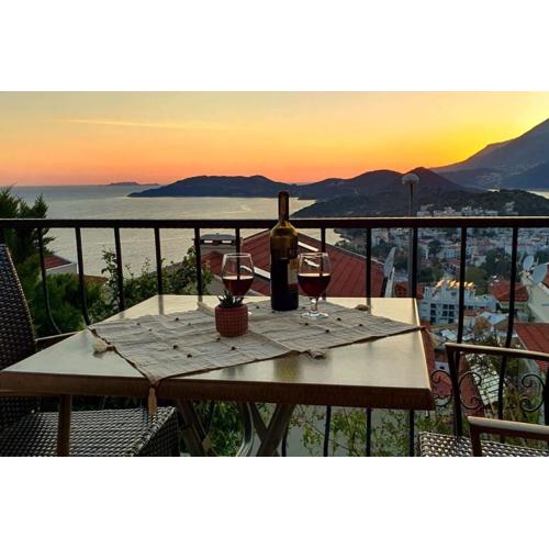 Kas Apart with View and Swimming Pool