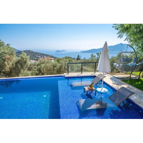 KaşKalkan Deniz manzaralı Havuzlu Bahçeli Villa