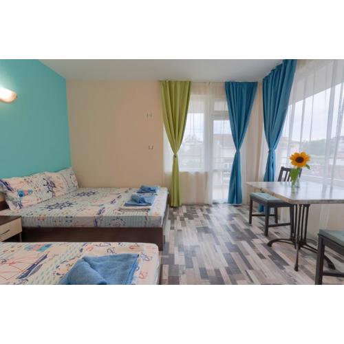 Kazlarov Guest House