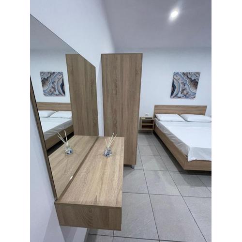 Keira Rooms