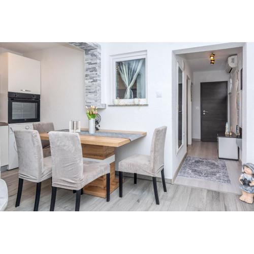 Kele Apartment