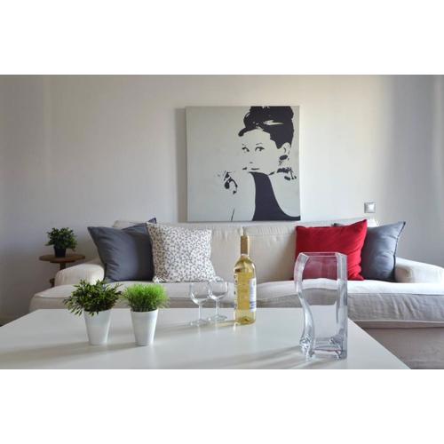 Kerameikos, a lovely apartment