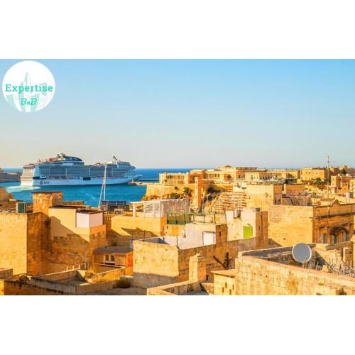 Kharmen A 1565s House with Seaviews
