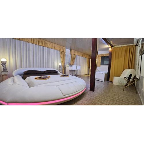 KING APARTMENT and SUITE