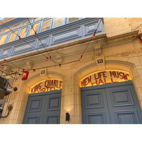 King Charles Hotel