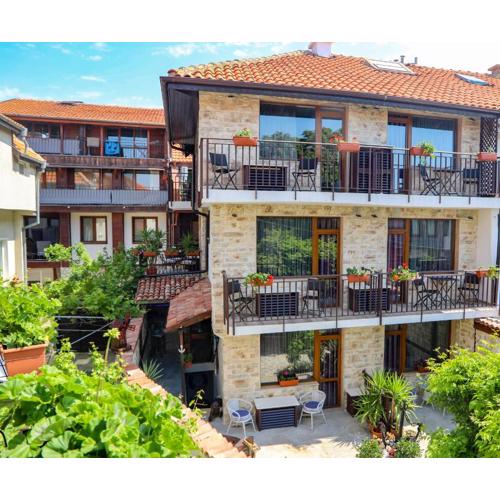 Kirios Hotel
