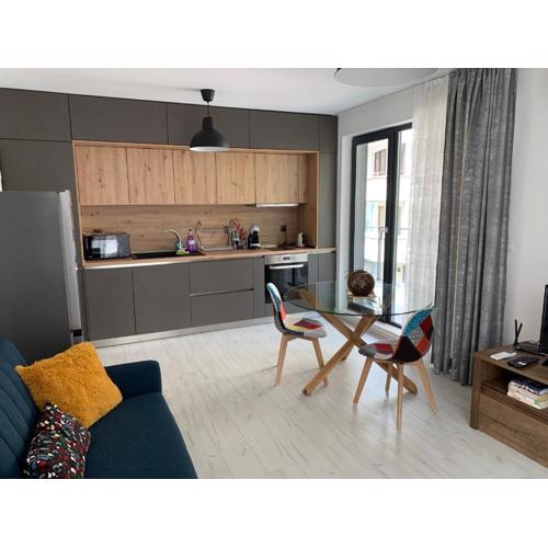 Kirmini apartment