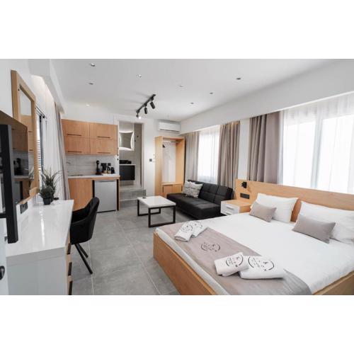 Kition City Jacuzzi Suite in Larnaca Finikoudes