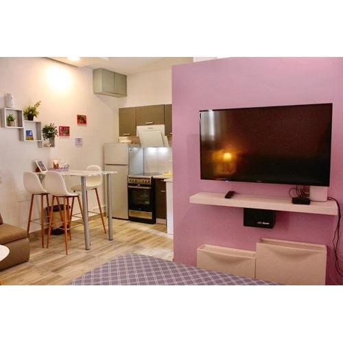 Klarisa City Center Apartment with Terrace