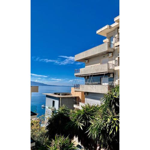 Kleo Seaside Apartments