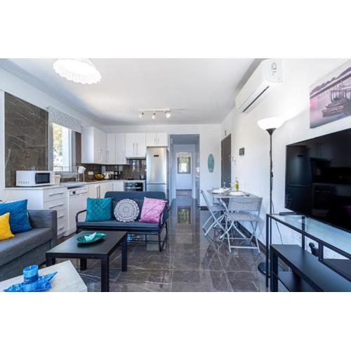 Kmeidos 1-Bedroom Apartment in Larnaca